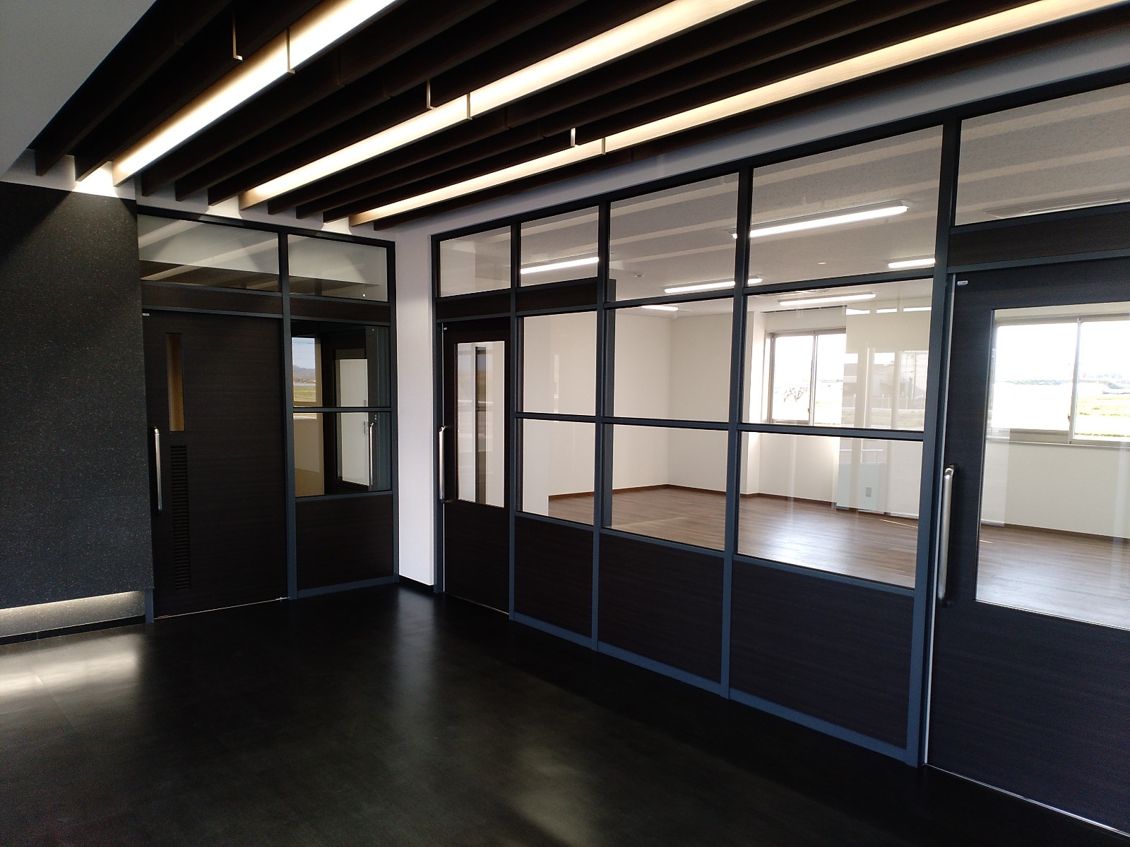 株式会社タブチ　米子営業所L-4